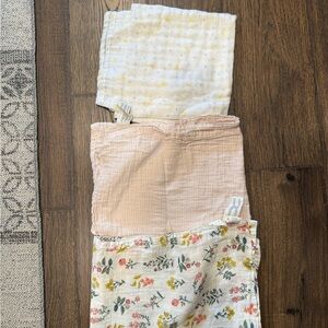 Floral and Pastel Baby Swaddle Set